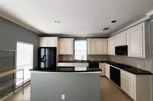 2637 W Dallas St, Houston, TX 77019 - Photo 9