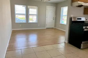 5026 Jefferson St, Houston, TX 77023 - Photo 9
