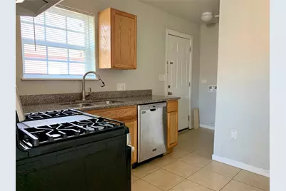 5026 Jefferson Street, Houston, TX 77023 - Photo 17