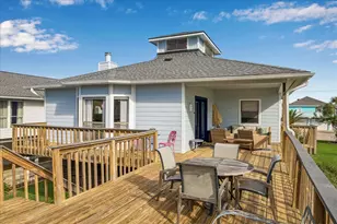 1007 Tiki Dr, Tiki Island, TX 77554 - Photo 13