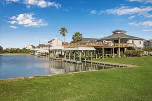 1007 Tiki, Tiki Island, TX 77554 - Photo 3