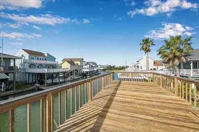 1007 Tiki Drive, Tiki Island, TX 77554 - Photo 15