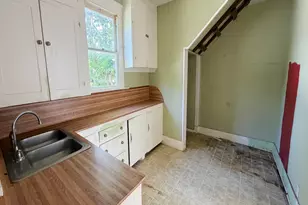 211 Morton Ave, Palacios, TX 77465 - Photo 9
