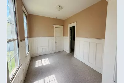 211 Morton Avenue, Palacios, TX 77465 - Photo 7