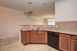 13163 Stratford Skies Ln, Houston, TX 77072 - Photo 11