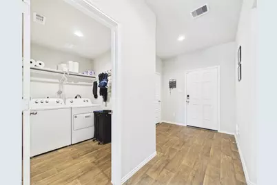 3919 Hawaiian Court, Baytown, TX 77521 - Photo 5