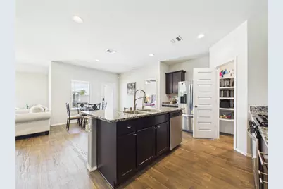 3919 Hawaiian Court, Baytown, TX 77521 - Photo 11