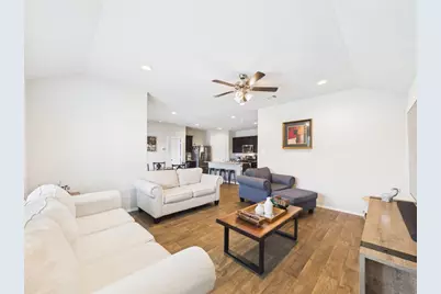 3919 Hawaiian Court, Baytown, TX 77521 - Photo 15