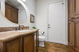 4037 Dumbarton St, Houston, TX 77025 - Photo 17