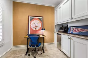 4037 Dumbarton St, Houston, TX 77025 - Photo 25