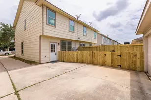 16819 Libson Falls Dr, Houston, TX 77095 - Photo 17