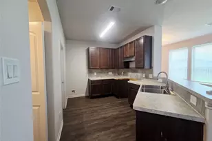 7459 Wheatley Gardens Dr, Houston, TX 77016 - Photo 3