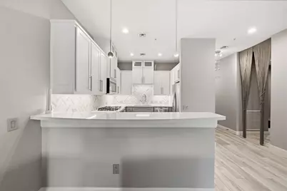 3 Waterway Court #1B, The Woodlands, TX 77380 - Photo 5