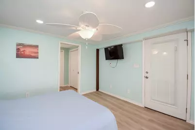 2116 W Bayshore Drive, Palacios, TX 77465 - Photo 39