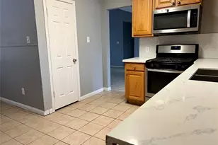 10610 Sandy River Dr, Sugar Land, TX 77498 - Photo 17