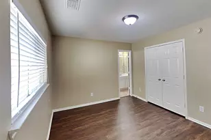 1927 Makenna Ln, Houston, TX 77049 - Photo 19