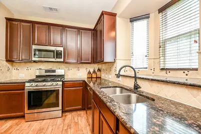 2810 Straight Elm Street, Fresno, TX 77545 - Photo 11