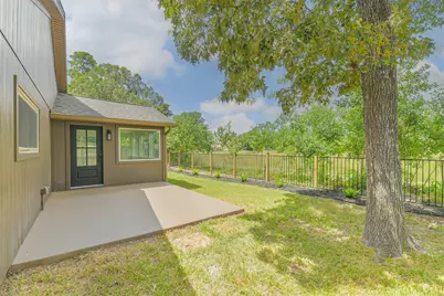 416 Rolling Hills Drive, Panorama Village, TX 77304 - Photo 35