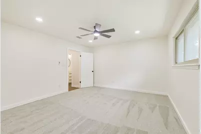 416 Rolling Hills Drive, Panorama Village, TX 77304 - Photo 31
