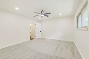 416 Rolling Hills Dr, Panorama Village, TX 77304 - Photo 31