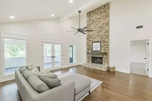 416 Rolling Hills Dr, Panorama Village, TX 77304 - Photo 9