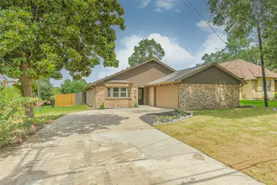 416 Rolling Hills Drive, Panorama Village, TX 77304 - Photo 37