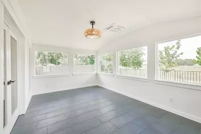 416 Rolling Hills Drive, Panorama Village, TX 77304 - Photo 21