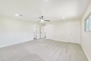 416 Rolling Hills Dr, Panorama Village, TX 77304 - Photo 25