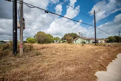 Tba Broadway St, Port Lavaca, TX 77979 - Photo 3