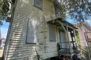 717 and 719 Sealy St, Galveston, TX 77550 - Photo 27