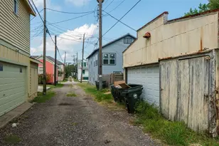 717 and 719 Sealy St, Galveston, TX 77550 - Photo 33