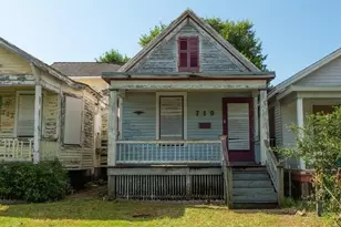 717 and 719 Sealy St, Galveston, TX 77550 - Photo 9