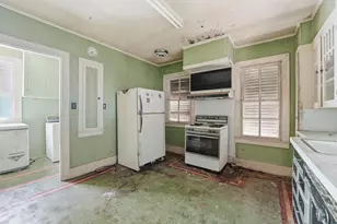 717 and 719 Sealy St, Galveston, TX 77550 - Photo 17