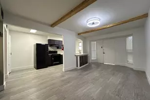 1010 S Wayside Dr, Houston, TX 77023 - Photo 5