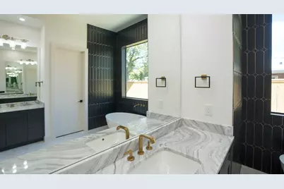 7214 Blandford Lane, Houston, TX 77055 - Photo 11