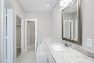 1805 Napa Creek Ln, Houston, TX 77009 - Photo 15