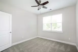 1805 Napa Creek Ln, Houston, TX 77009 - Photo 19