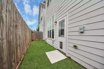 1805 Napa Creek Lane, Houston, TX 77009 - Photo 33