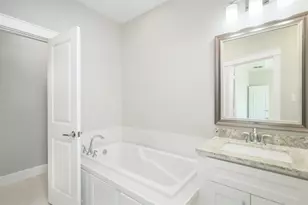 1805 Napa Creek Ln, Houston, TX 77009 - Photo 13