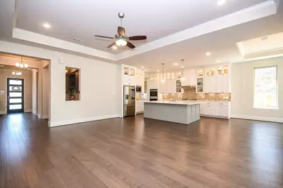 604 Castlewood Cove Lane, Pinehurst, TX 77362 - Photo 5