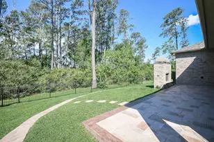 604 Castlewood Cove Ln, Pinehurst, TX 77362 - Photo 33