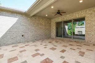 604 Castlewood Cove Ln, Pinehurst, TX 77362 - Photo 35