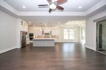 604 Castlewood Cove Lane, Pinehurst, TX 77362 - Photo 11