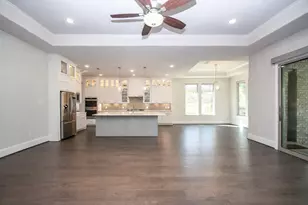 604 Castlewood Cove Ln, Pinehurst, TX 77362 - Photo 11