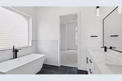 1913 Hoskins Drive #H, Houston, TX 77080 - Photo 31