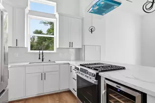 1913 Hoskins Dr, Houston, TX 77080 - Photo 13