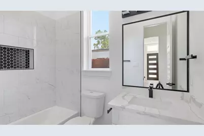 1913 Hoskins Drive #H, Houston, TX 77080 - Photo 7