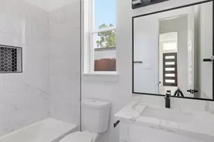 1913 Hoskins Dr, Houston, TX 77080 - Photo 7