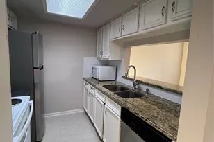 14333 Memorial Dr, Houston, TX 77079 - Photo 5