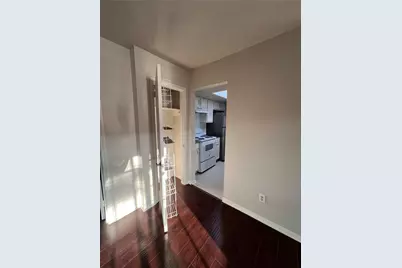14333 Memorial Drive #31, Houston, TX 77079 - Photo 7